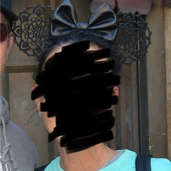 Like New Black Disney Minnie Mouse Ears - Picture 3 of 4
